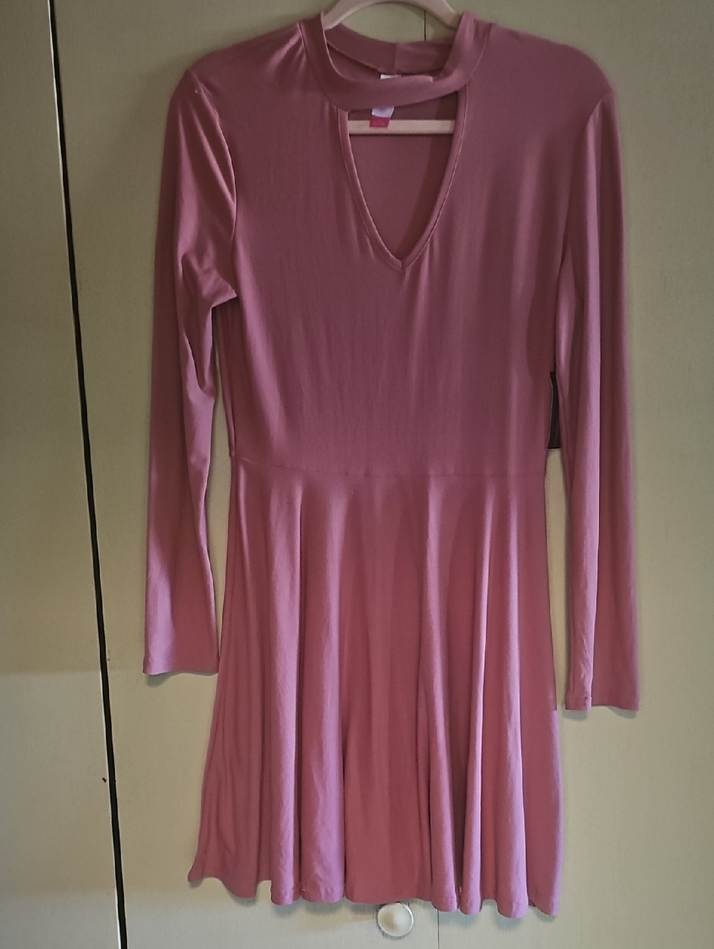 No Boundaries Long Sleeve V-Neck Pink Skater Dress. New! Size Large